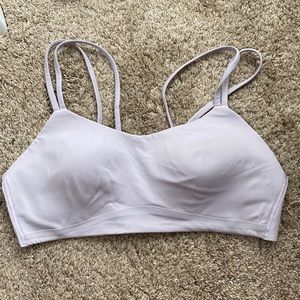 Lululemon like a cloud bra